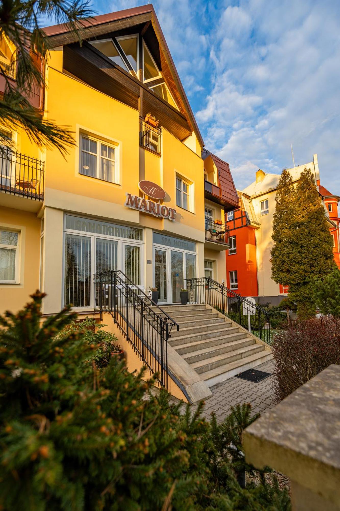 Hotel Sanatorium Mariot Frantiskovy Lazne Luaran gambar